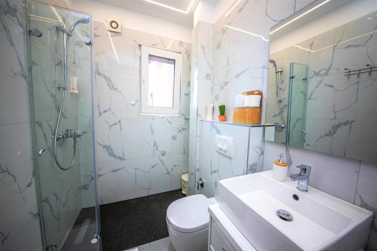 Green Terrace Apartment 4 Tirana Esterno foto