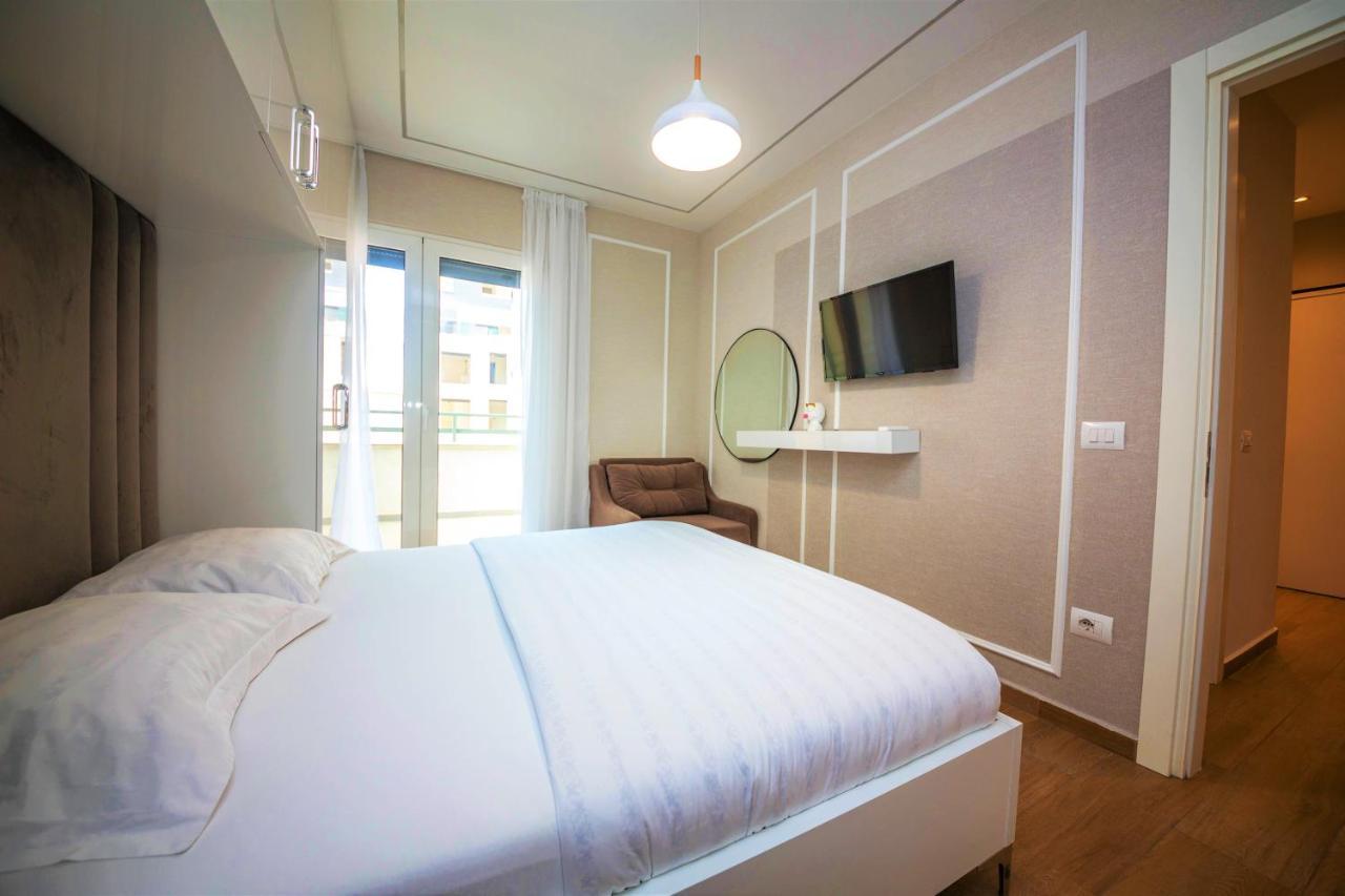 Green Terrace Apartment 4 Tirana Esterno foto
